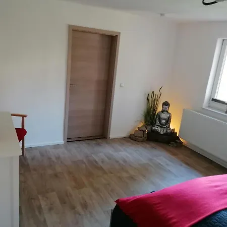Im Lehm-fachwerkhaus Mit 3 Einzelnen Schlafzimmern Je Mit Tv Daire Erfurt