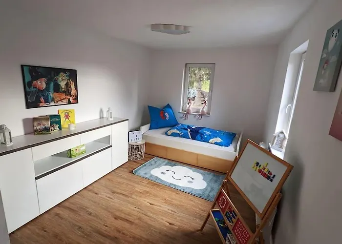 Im Lehm-fachwerkhaus Mit 3 Einzelnen Schlafzimmern Je Mit Tv