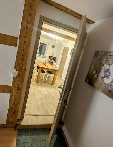 Im Lehm-fachwerkhaus Mit 3 Einzelnen Schlafzimmern Je Mit Tv Erfurt