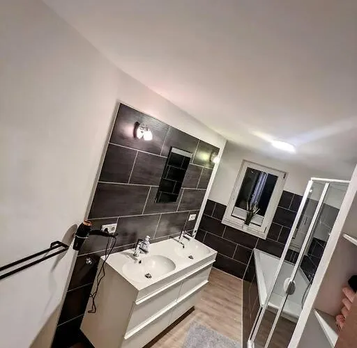 Im Lehm-fachwerkhaus Mit 3 Einzelnen Schlafzimmern Je Mit Tv Apartman *