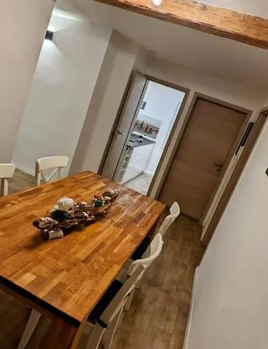 Apartman Im Lehm-fachwerkhaus Mit 3 Einzelnen Schlafzimmern Je Mit Tv *