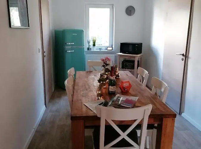 Im Lehm-fachwerkhaus Mit 3 Einzelnen Schlafzimmern Je Mit Tv * Erfurt