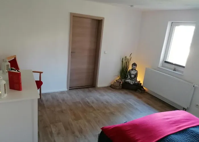 Im Lehm-fachwerkhaus Mit 3 Einzelnen Schlafzimmern Je Mit Tv Appartement Erfurt