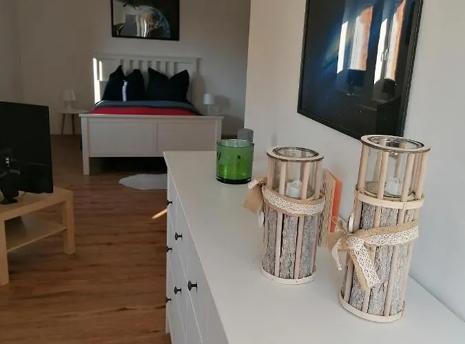 Im Lehm-fachwerkhaus Mit 3 Einzelnen Schlafzimmern Je Mit Tv *